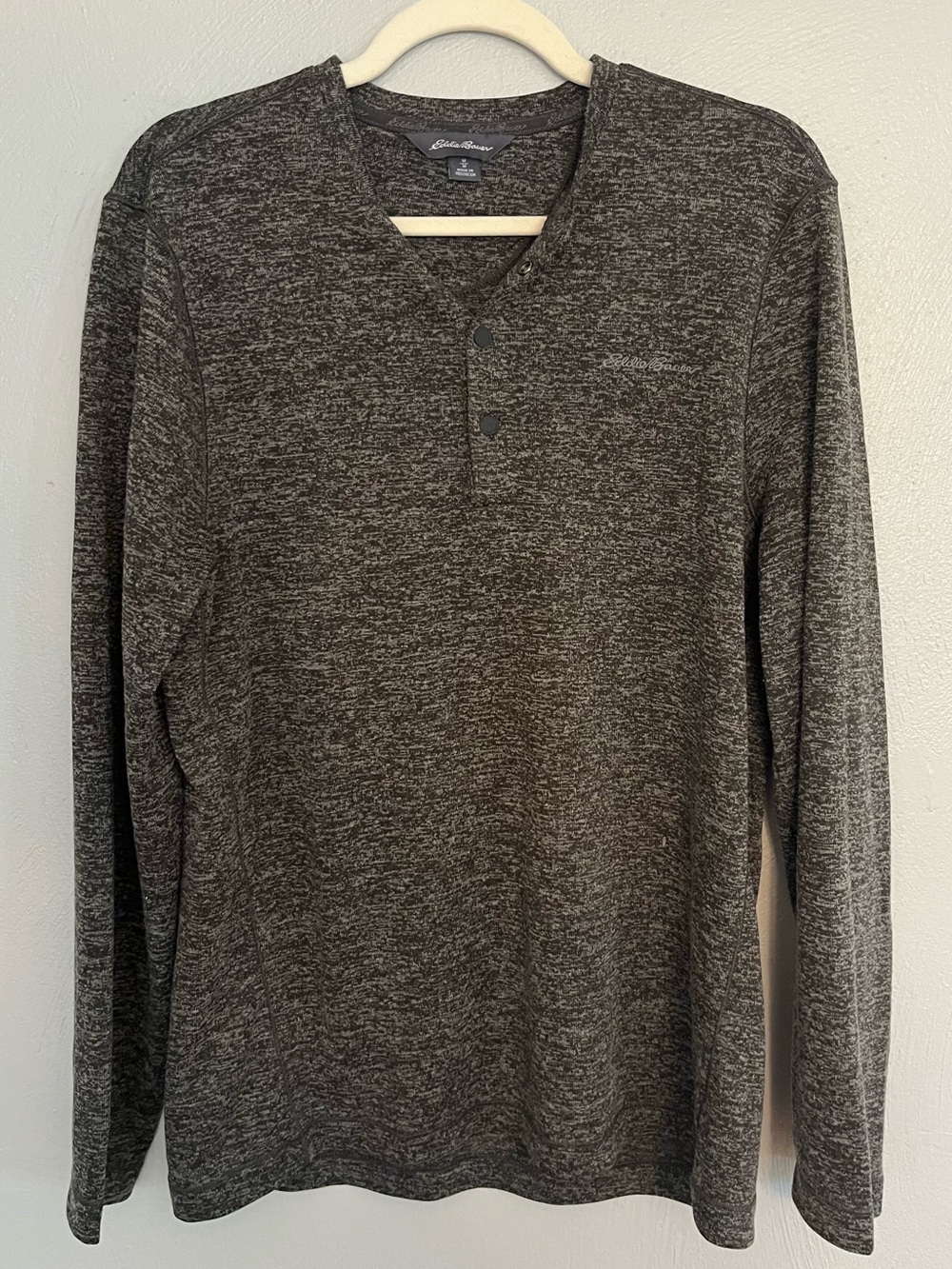 Eddie Bauer Gray Space Dye Henley Long Sleeve Performance Shirt Medium